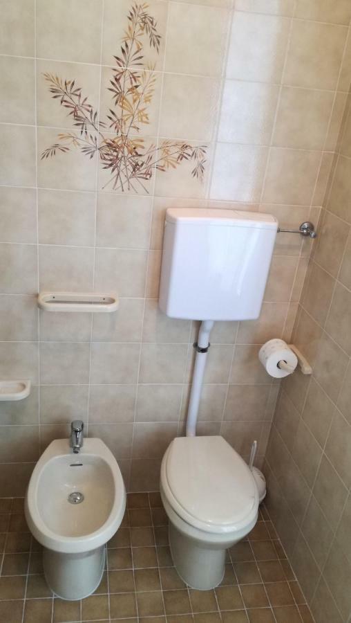 La Casa Di Clara Ombrellone Con 2 Lettini Al Lido San Giuliano Gratis E Parcheggio Privato Gratis Apartment Rimini Luaran gambar