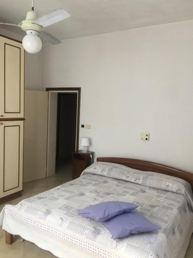 La Casa Di Clara Ombrellone Con 2 Lettini Al Lido San Giuliano Gratis E Parcheggio Privato Gratis Apartment Rimini Luaran gambar