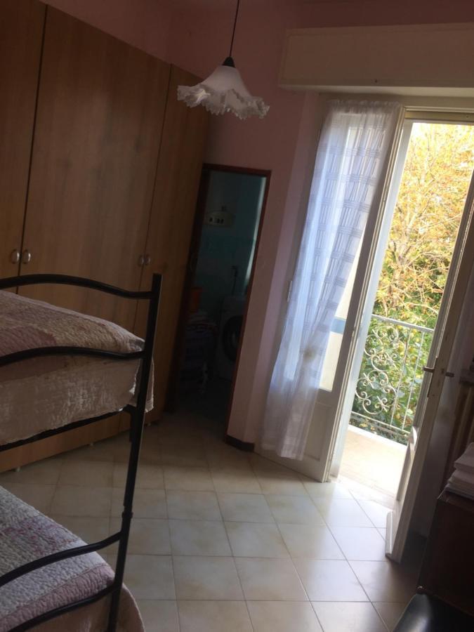 La Casa Di Clara Ombrellone Con 2 Lettini Al Lido San Giuliano Gratis E Parcheggio Privato Gratis Apartment Rimini Luaran gambar