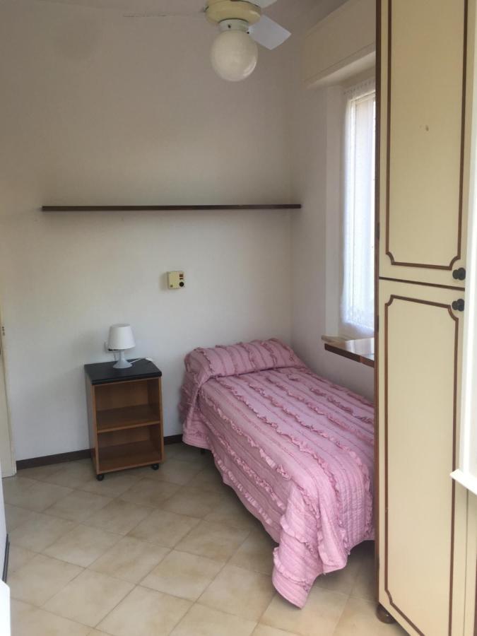 La Casa Di Clara Ombrellone Con 2 Lettini Al Lido San Giuliano Gratis E Parcheggio Privato Gratis Apartment Rimini Luaran gambar